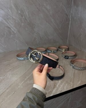 Gucci Black Riem, Goude Logo