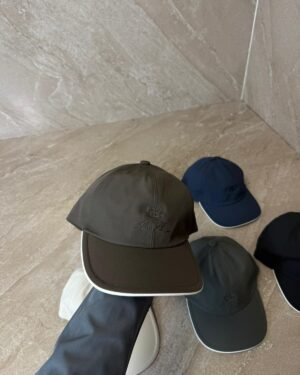 Loro Piana Pet Bruin