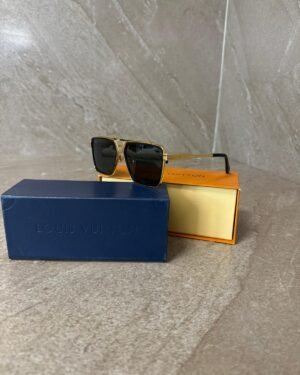 Louis Vuitton Evidence Metal Square Zonnebril