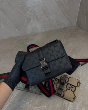Gucci Mini Messenger Bag Black