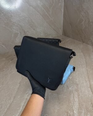 Louis Vuitton Takeoff Messenger Bag Leather Black