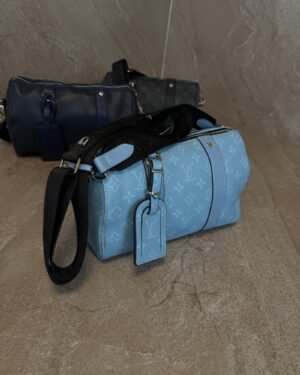 Louis Vuitton Keepall Bandoulière 25 Sky Blue
