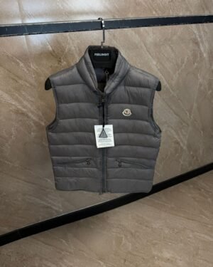 Moncler Gui Down Gilet Bodywarmer Dark Grey