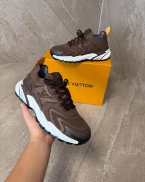 Louis Vuitton Tatic Brown