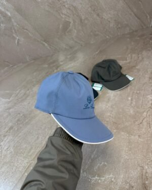 Loro Piana Pet Licht Blauw