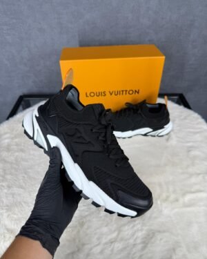 Louis Vuitton Tatic Black White