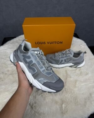 Louis Vuitton Runner Tatic New Sneakers Grey
