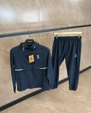 On Running Core Trainingspak Navy Blue