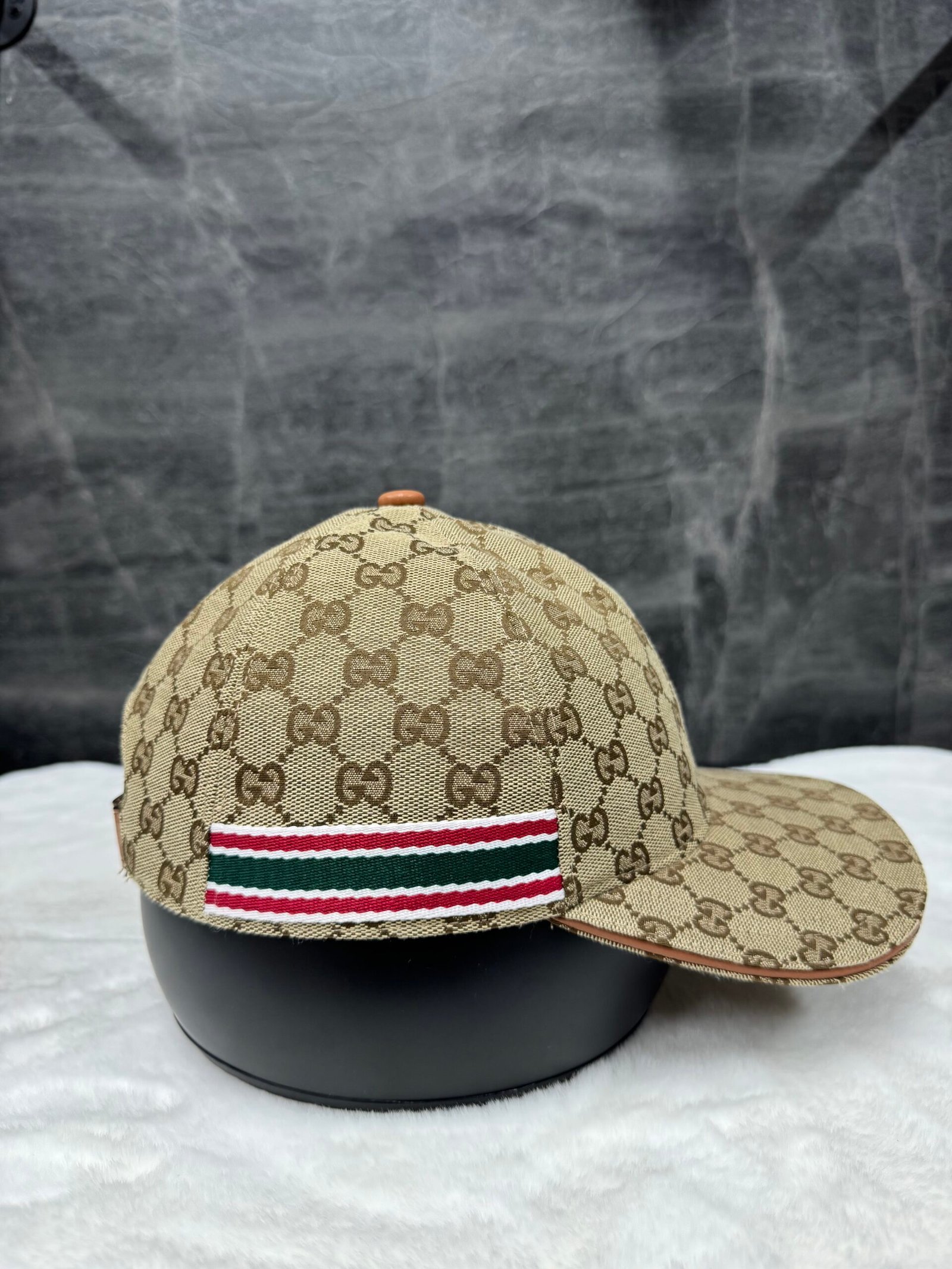 Gucci GG Pattern Cap Beige With White Red Black Lines