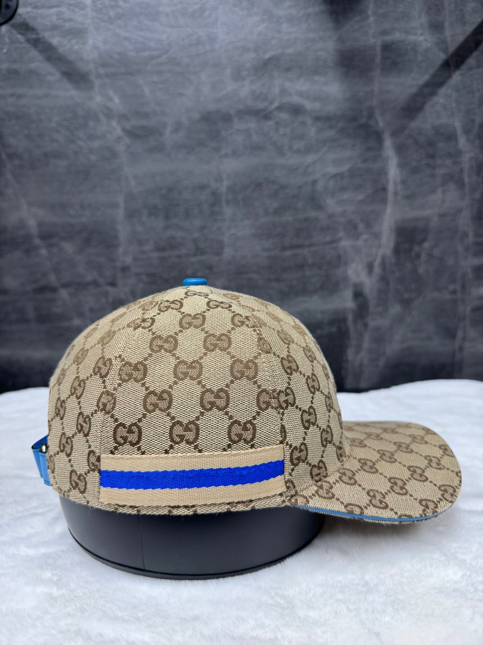 Gucci GG Pattern Cap Beige With Beige Blue Lines