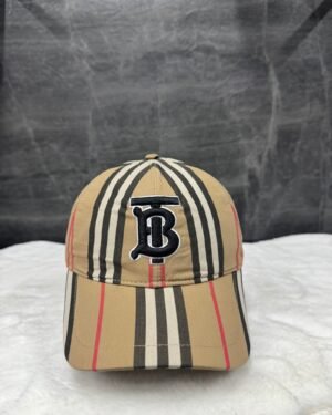 Burberry Vintage Check Cap Beige