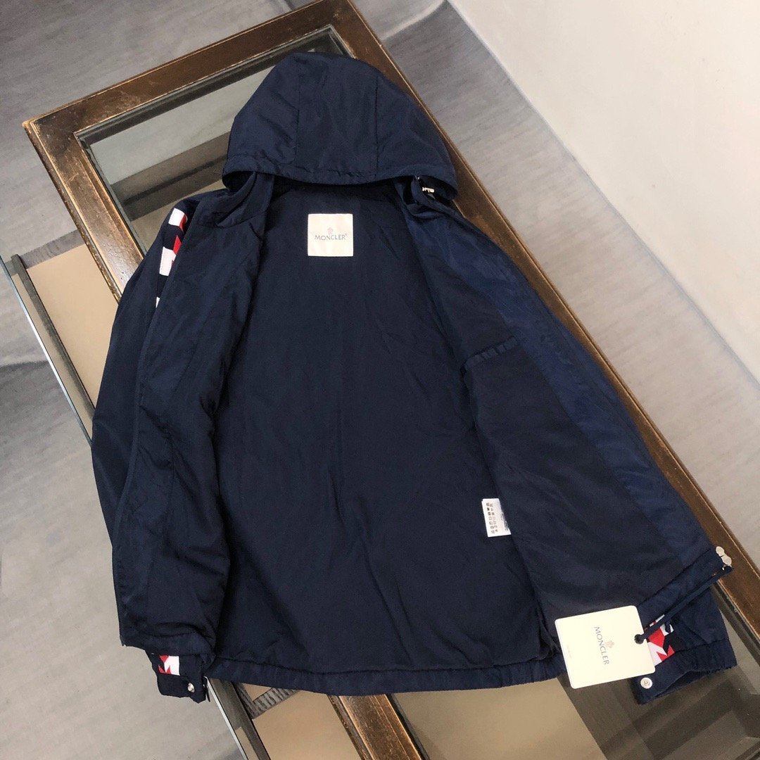 Moncler Moyse Windbreaker Navy Blue